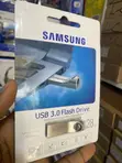 128GB Samsung Pendrive - 3
