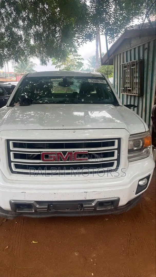 GMC Sierra 2015 Headlight (Pair) - 1