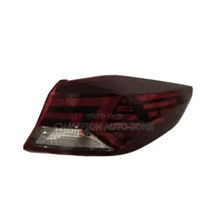 Hyundai Elantra 2019-2020 Taillight