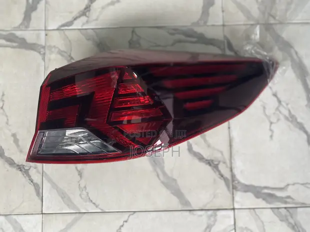 Hyundai Elantra 2019-2020 Tail Light - 1