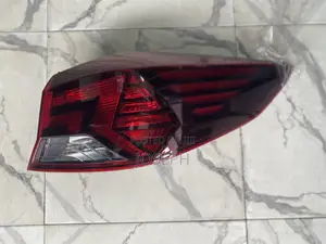 Hyundai Elantra 2019-2020 Tail Light