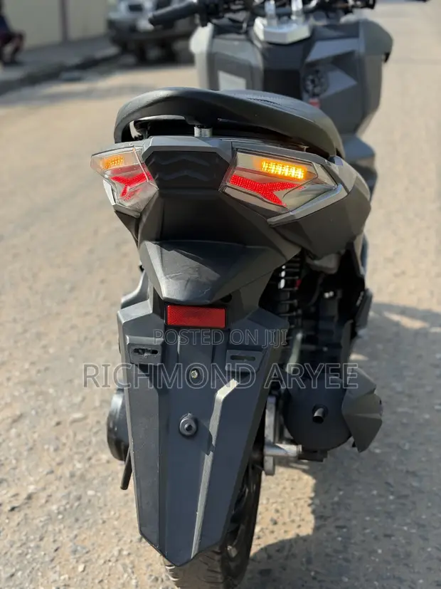 SYM Symnh 2023 Silver - 1