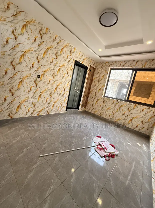 2 Bedroom Apartment for Rent, Community 18, Spintex - 1