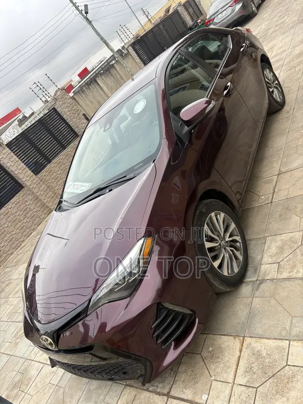 2018 Toyota Corolla SE - 1