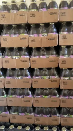Welch's 100% Grape Juice - 12 Bottles Per Case (US Import)
