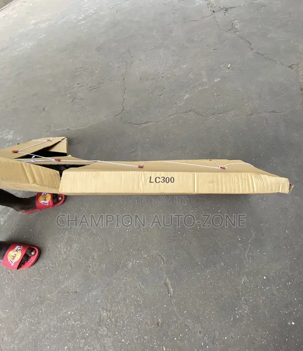 Toyota Land Cruiser 300 Fender - Brand New - 1
