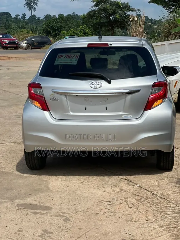 2016 Toyota Vitz 1.3 AWD Hatchback - 1