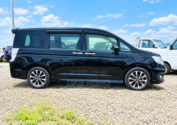 Honda Stepwgn Spada 2013 Black - 1