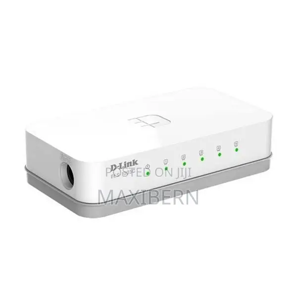 D-Link 5-Port 10/100Mbps Ethernet Network Switch (DES-1005A/B) - 1