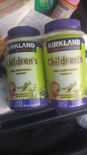 Kirkland Signature Children's Multivitamin Gummies, 160 Count