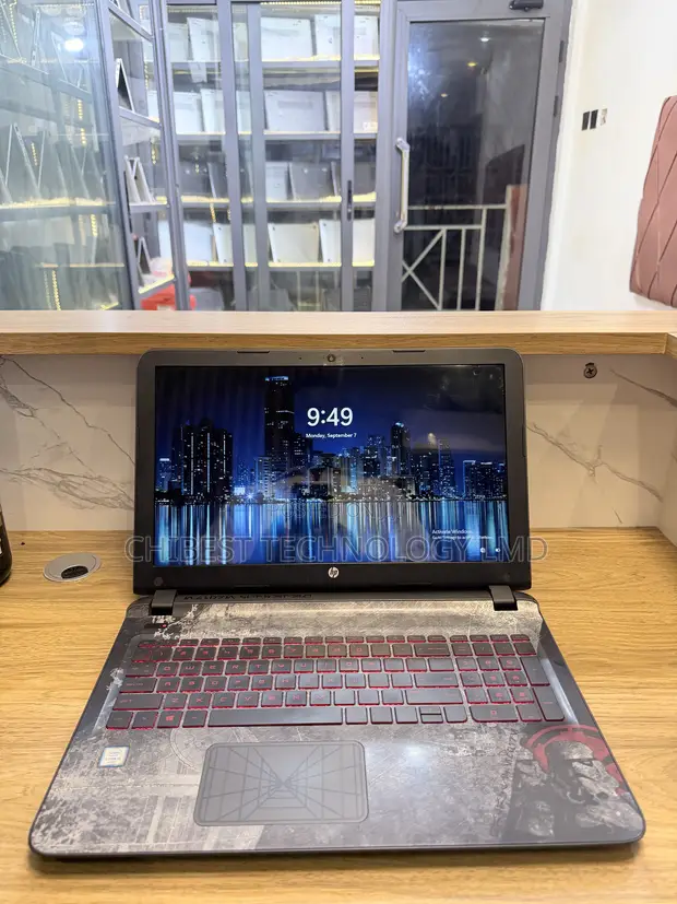 HP Pavilion 15 Laptop - Intel Core i5, 6GB RAM, 140GB HDD - 1