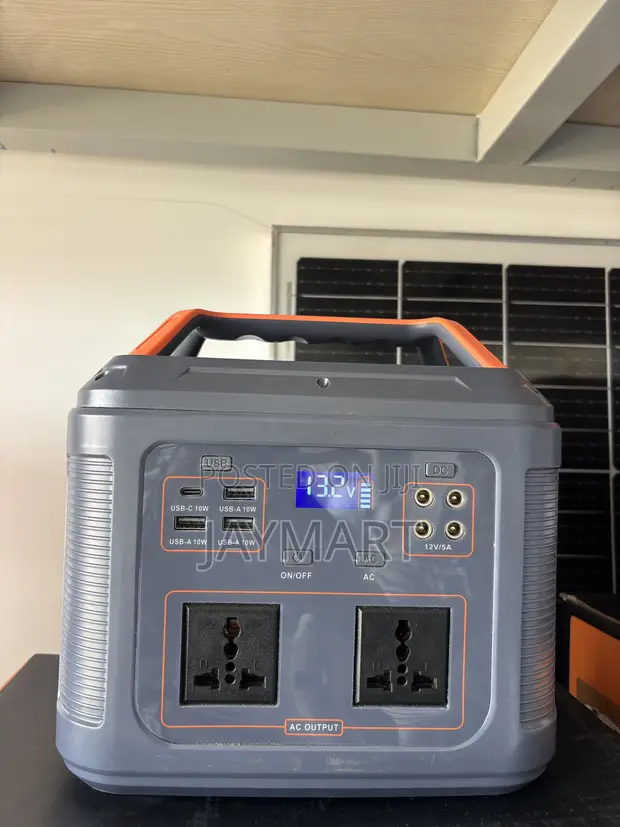 550W Solar Power Station with Panel - 1
