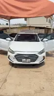 Hyundai Elantra 2017 White - 1
