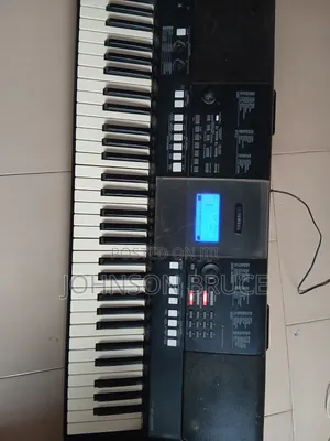 Yamaha PSR-E423 Electronic Keyboard