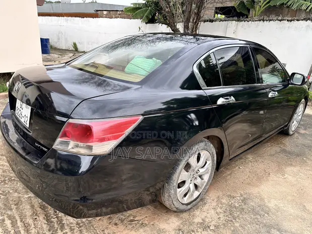 Honda Accord 2012 Black - 1