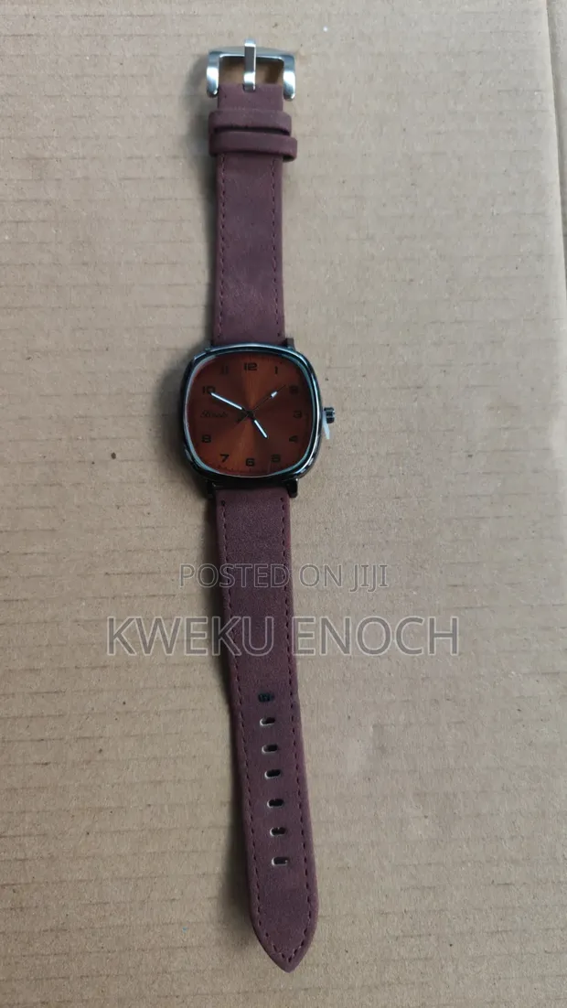 Quality Quartz Wrist Watch - 1