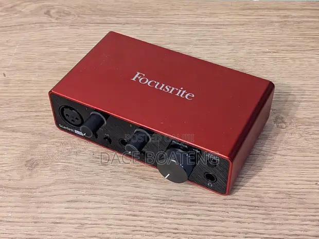 Focusrite Scarlett 2i2 (3rd Gen) Audio Interface - 1