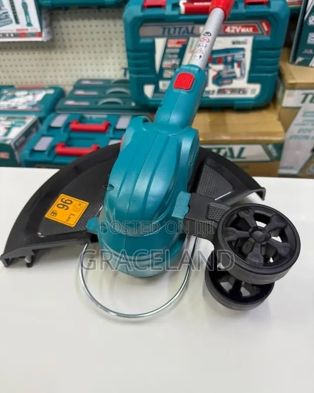 Total Cordless Bush Cutter 20V Max - 1