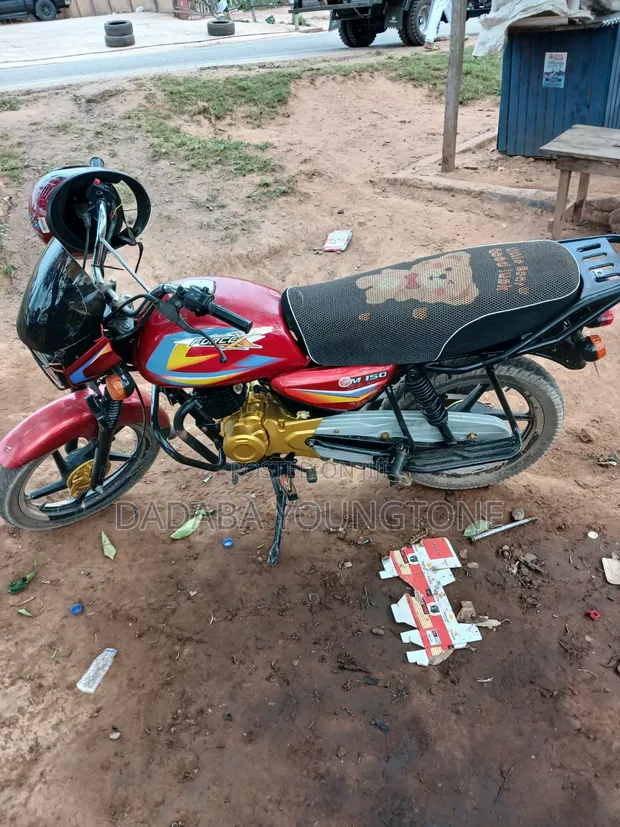 Bajaj Boxer 125 2025 Red - 1