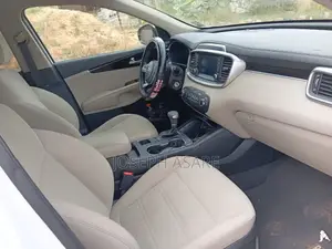 2019 Kia Sorento - White