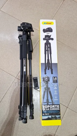 1.8m Long Tripod Stand