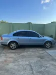 Volkswagen Passat GLS Sedan 1998 Blue - 1