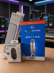 Logitech Blue Yeti USB Studio Microphone Creator Bundle - 4