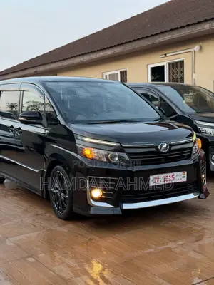 Toyota Voxy 2015 Black Sports Edition