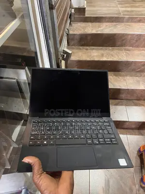 Dell XPS 13 7390 Laptop - Intel Core i7, 16GB RAM, 512GB SSD