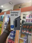 New Samsung Galaxy A57 256GB Gray - 3