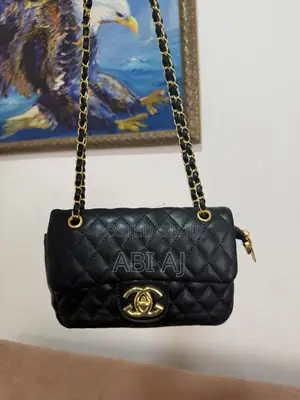 Neat and Very Affordable Ladies' Shoulder Bags