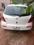 Toyota Vitz 2010 White - 1
