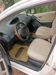 Toyota Vitz 2010 White - 4