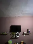 Logik 32-Inch LED TV - 2