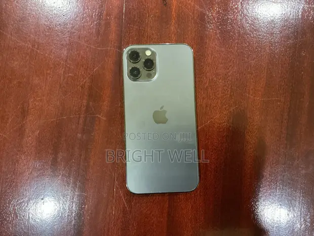 Apple iPhone 12 Pro Max 128GB Gray - 1