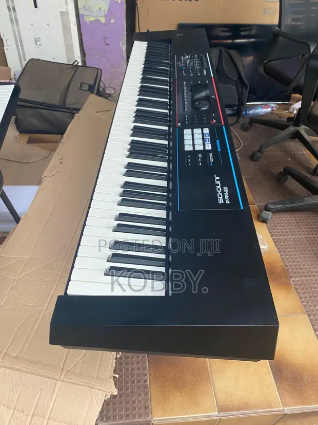 Roland Juno DS88 Electronic Keyboard - 1