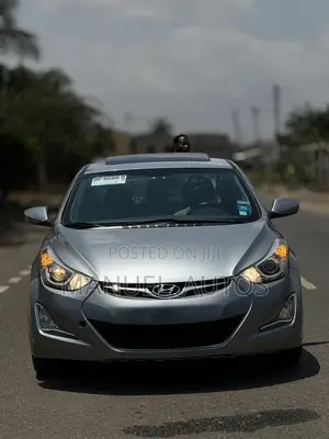 2016 Hyundai Elantra SE Sedan FWD (1.8L)