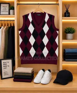 Men's Classic V-Neck Diamond Knit Sweater Vest