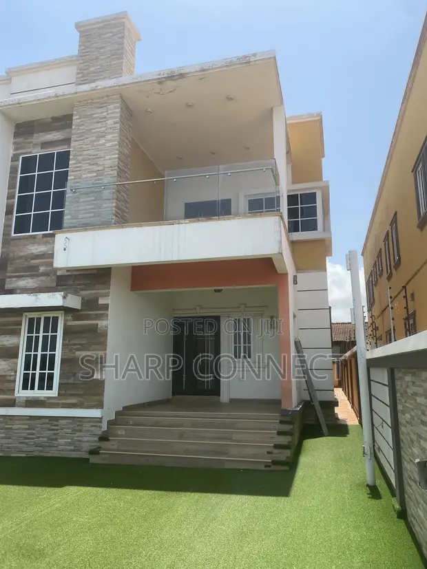 4 Bedroom Duplex for Rent, West Hills Mall Area - 1