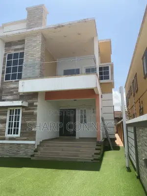 4 Bedroom Duplex for Rent, West Hills Mall Area