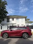 2020 Toyota Highlander XLE AWD Red - 5
