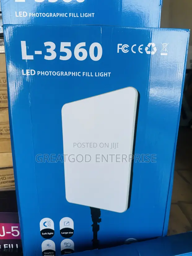 L-3560 LED Photographic Fill Light - 1