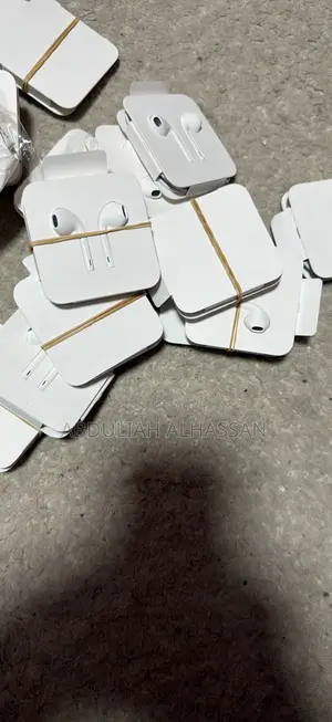 Genuine Apple EarPods (Lightning Connector)