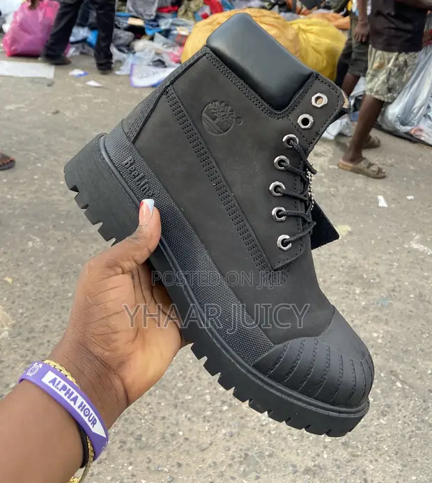 Timberland Classic Boots - 1