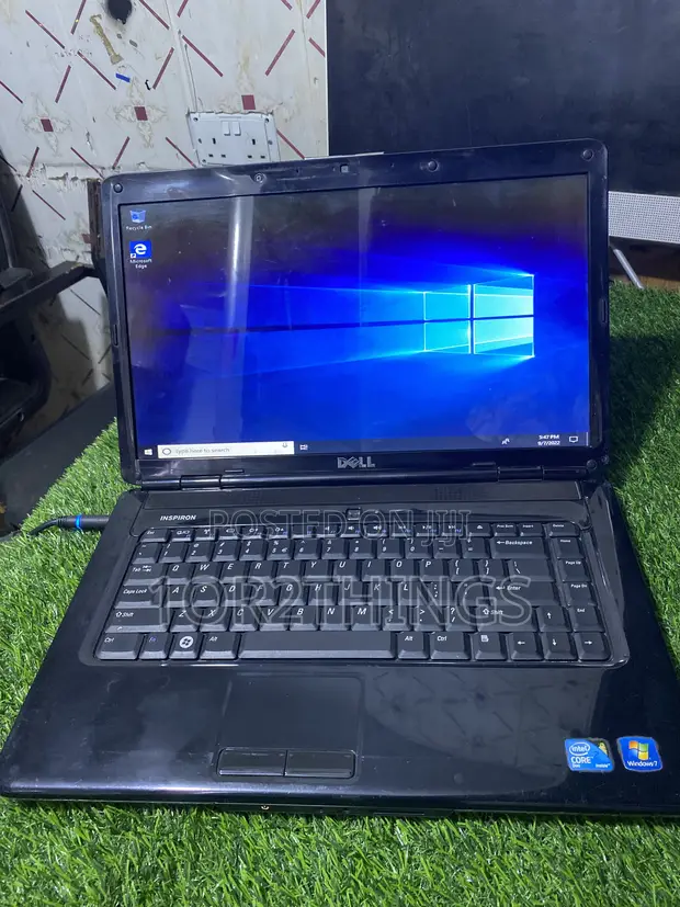 Dell Inspiron 15 1545 Laptop - 1