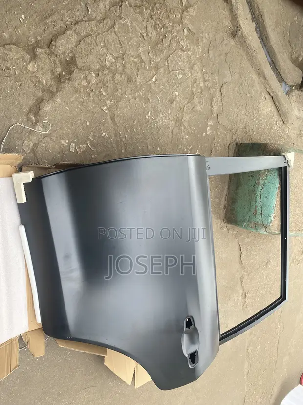 Lexus LX 570 Door (2016-2021) - 1