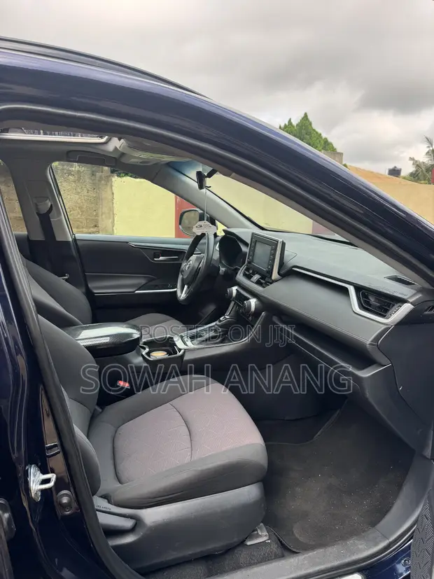 Toyota RAV4 2020 Blue - 1