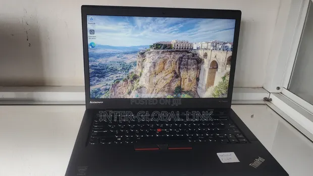 Lenovo ThinkPad X1 Carbon Laptop - 1