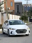 2017 Hyundai Elantra SE Sedan FWD (2.0L 4cyl) - 5