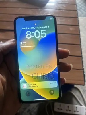 Apple iPhone X 64GB White